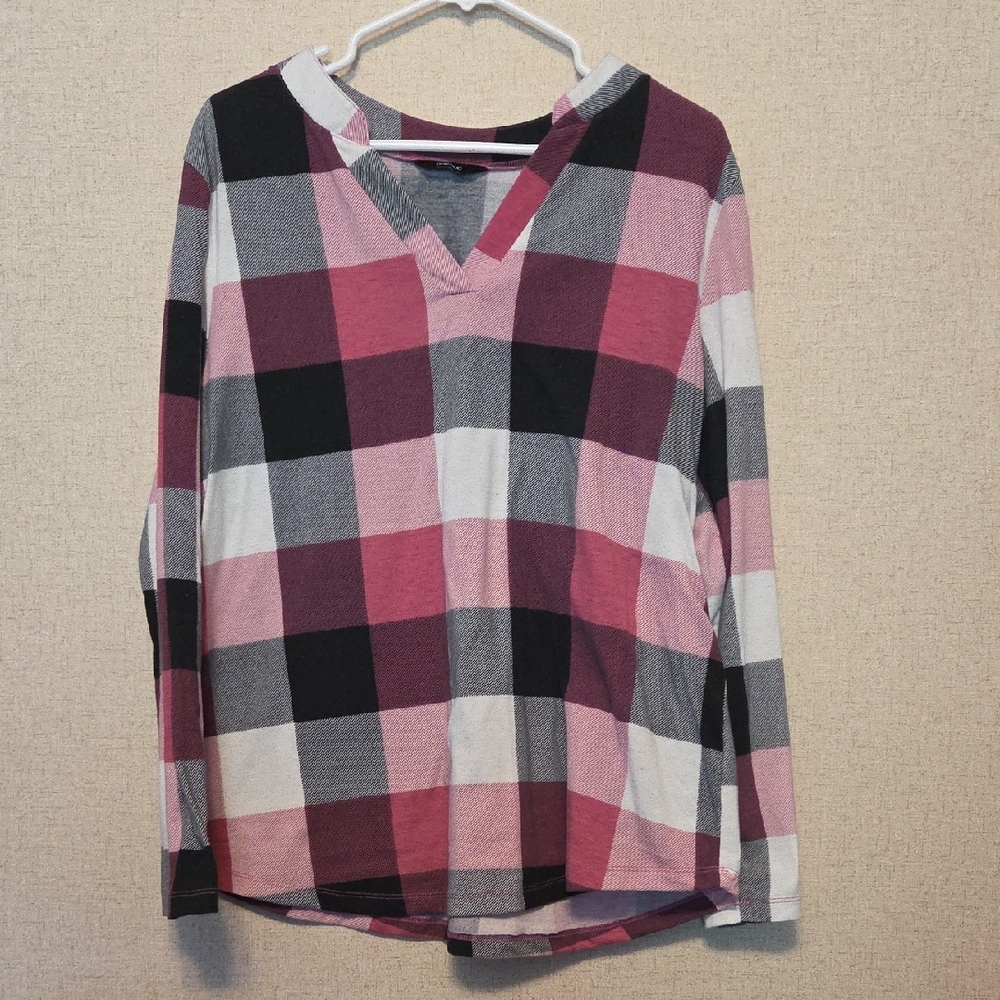 Plaid V-Neck Long Sleeve Top